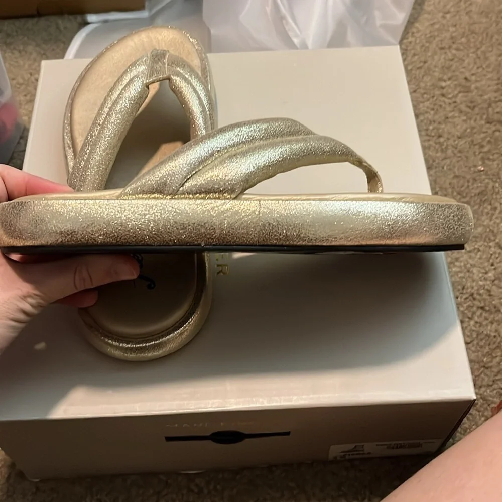 Free People Wonderland Gold Metallic Thong Sandal - Picture 4 of 7